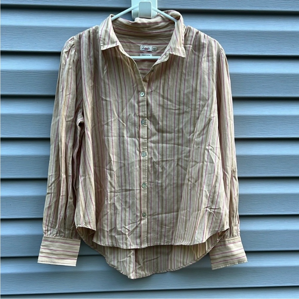 Faherty Byrd Top in Sitka Stripe Button Down Long Sleeve size Medium